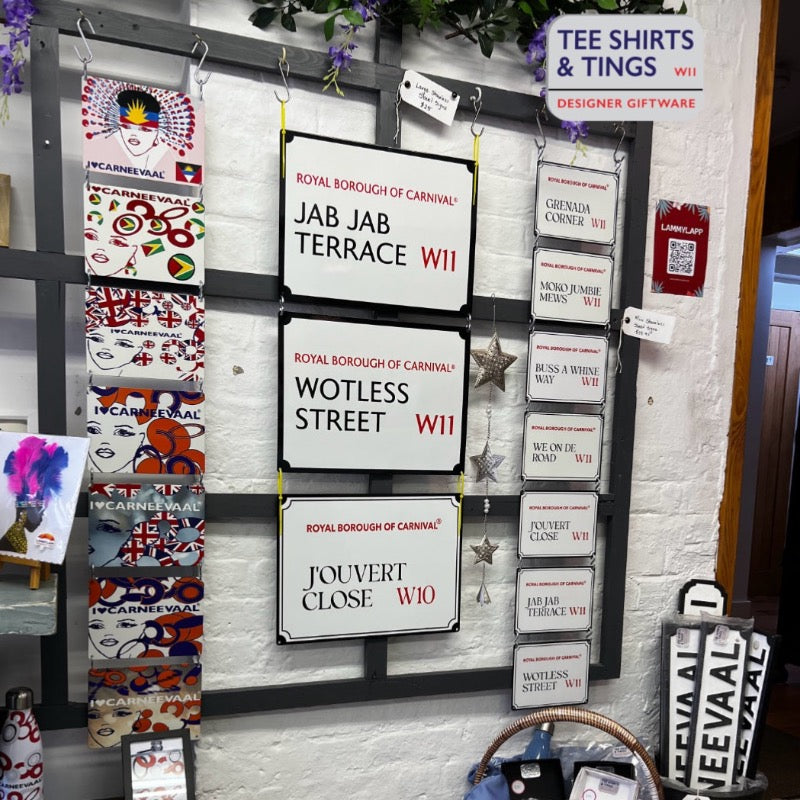 Large and mini metal signs display 
