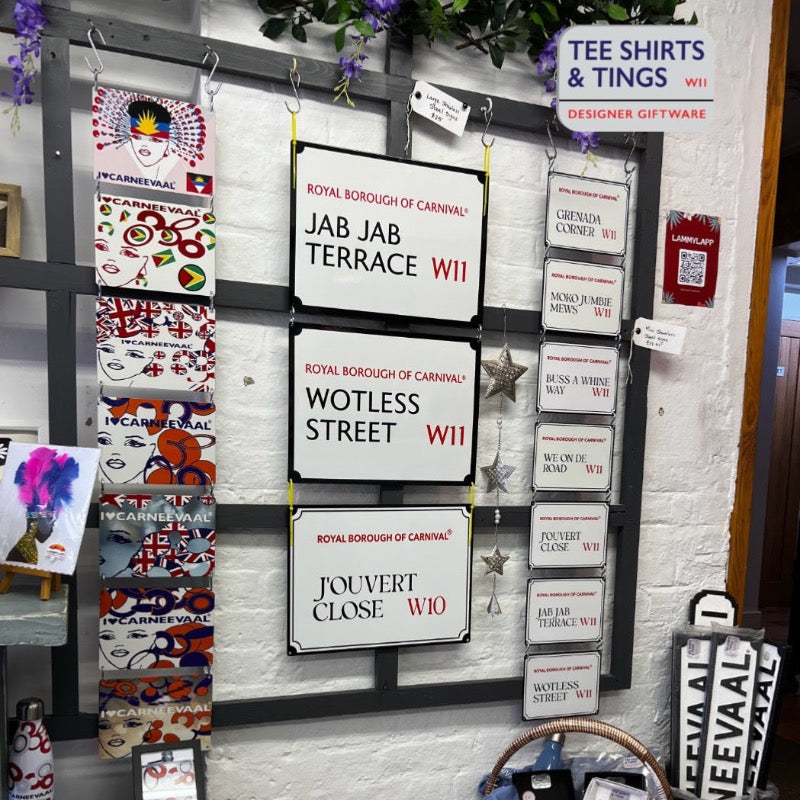 Mini and large metal signs display